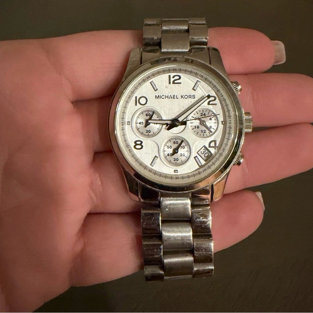 Michael Kors MK-5076 Stainless Steel Chronograph Watch Silver